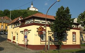 Alabárdos Panzió